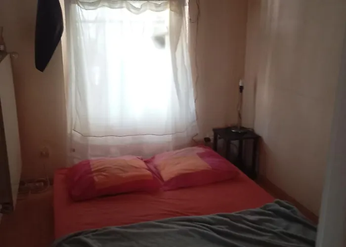 Les Temps Heureux نانسي